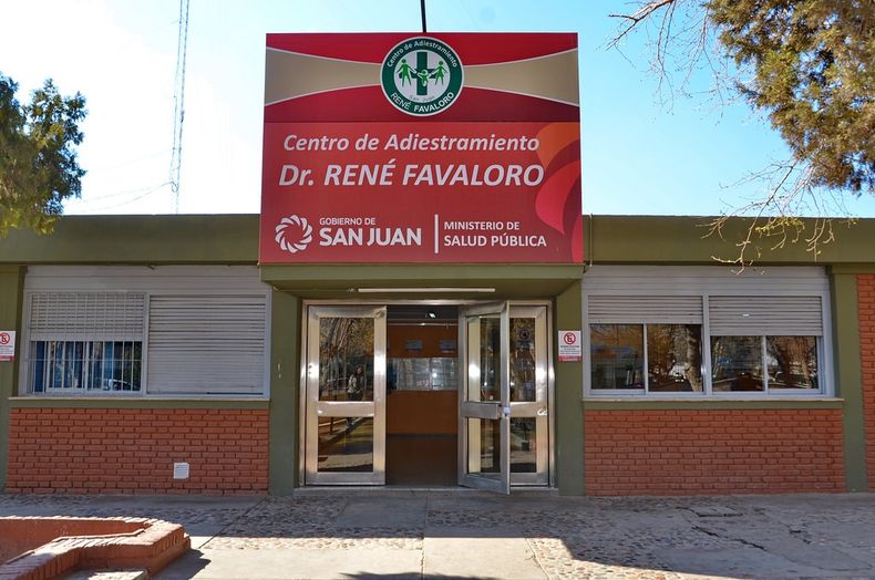 Pocito: Una policía le salvó la vida a una bebé de 2 años