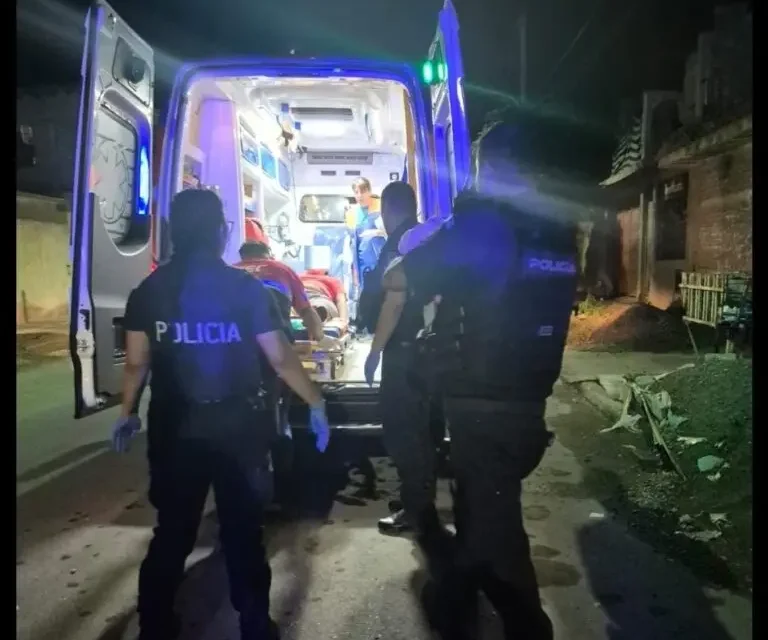 Héroes en la madrugada: Efectivos ayudaron en un parto de emergencia en 25 de Mayo