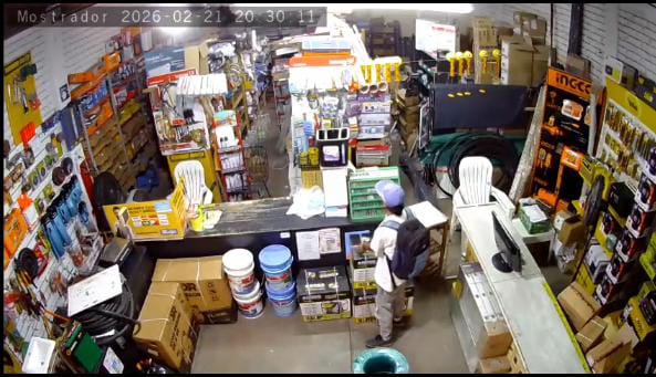 Video: Mirá el momento exacto del robo en una ferretería de Rawson