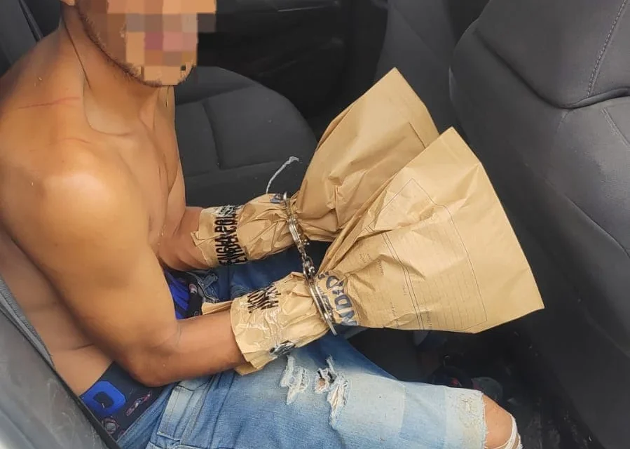 Asaltó a dos motociclistas con un arma blanca en La Bebida y terminó detenido
