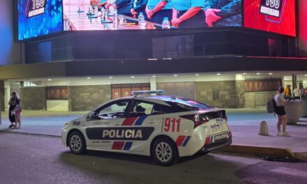 Robó caños de un aire acondicionado y lo atraparon en un descampado