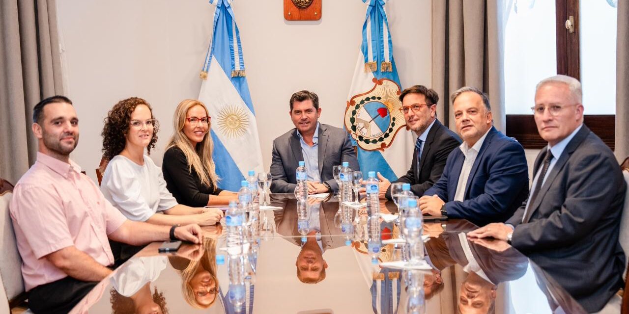 Hualilán vuelve a producir y Orrego recibióa la cúpula empresa en el relanzamiento del oro