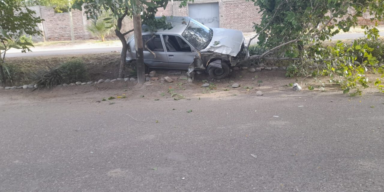 Último momento: Violento choque en calle Colombia y denuncian demora de la ambulancia