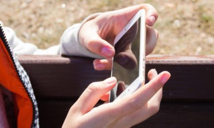 ¿Las pantallas nos vuelven cada vez más estúpidos?