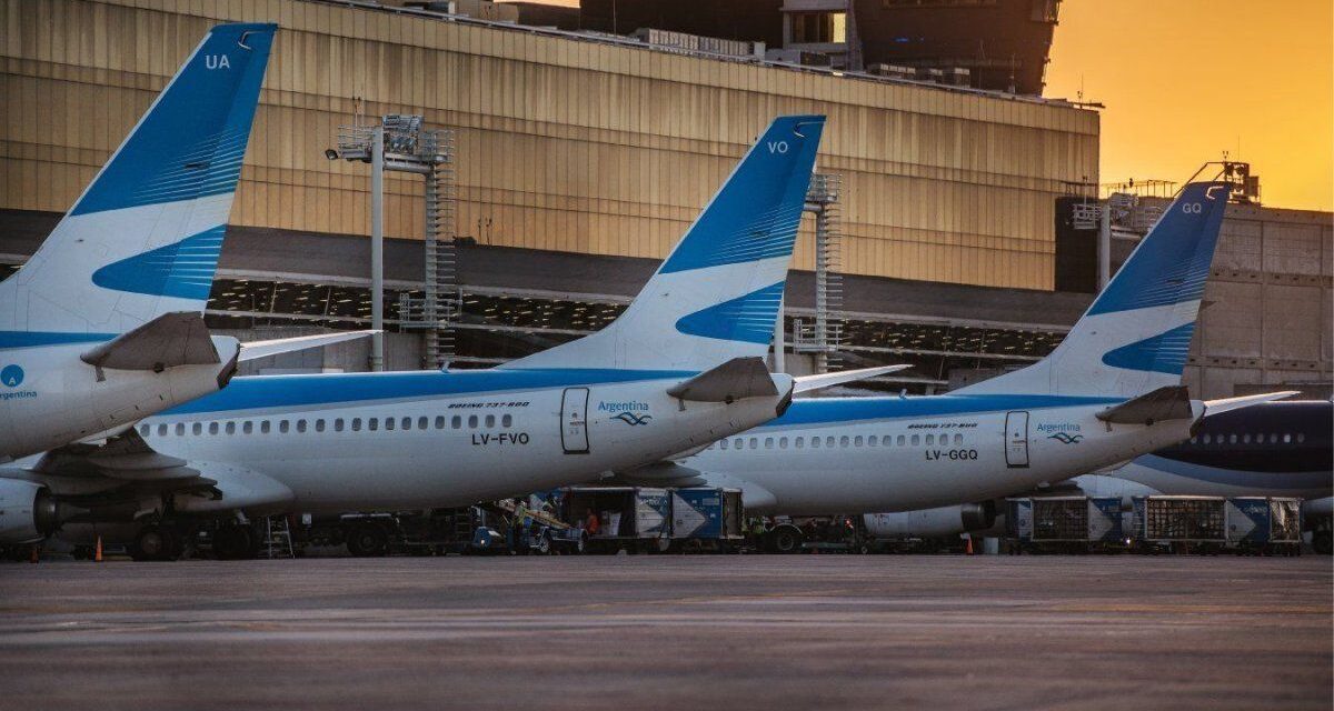 ATE corrió el paro en aeropuertos por una exigencia legal, pero mantiene medidas que ya afectan los vuelos