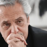Casación anuló el procesamiento de Alberto Fernández en la causa por la contratación de los seguros del Estado