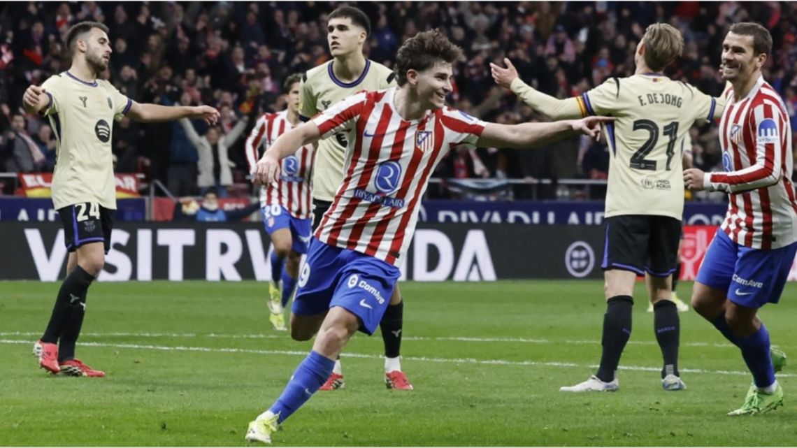 4-0 y ni un poco de piedad: con un golazo de Julián Álvarez, Atlético Madrid aplastó al Barcelona