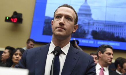 Mark Zuckerberg declara en un juicio por presunta adicción a redes sociales
