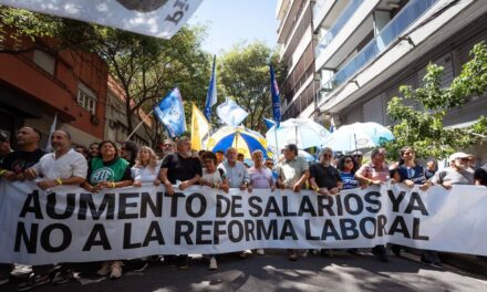 Estatales y otros gremios convocaron a un nuevo paro y movilización para cuando se trate la reforma laboral en Diputados