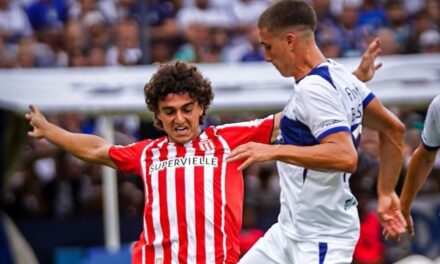 El clásico platense dejó mucho que desear