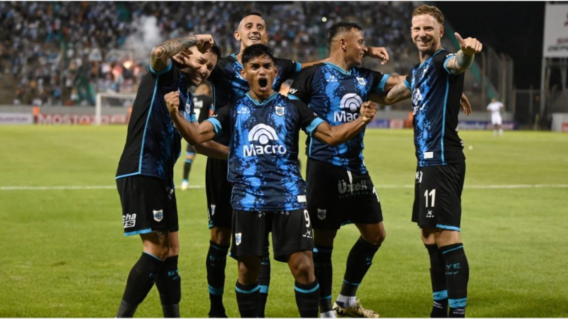 Otro equipo de Primera eliminado en primera fase: Gimnasia de Jujuy derrotó a Central Córdoba y avanzó en Copa Argentina