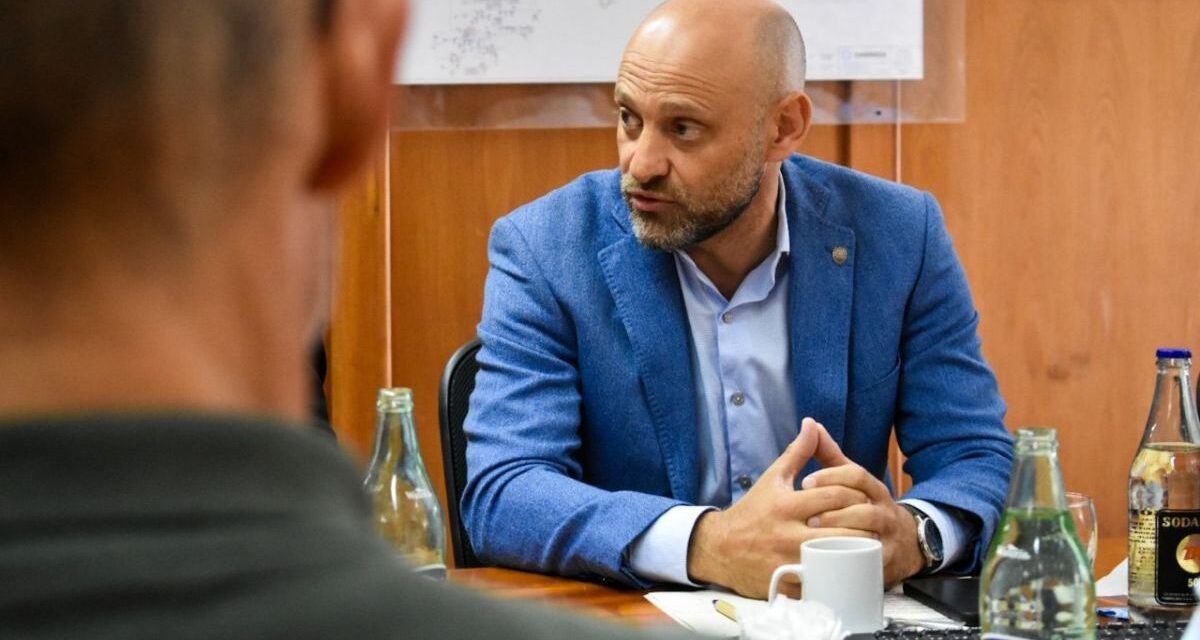 Se necesita una modernización laboral porque en las últimas décadas no creció el empleo formal