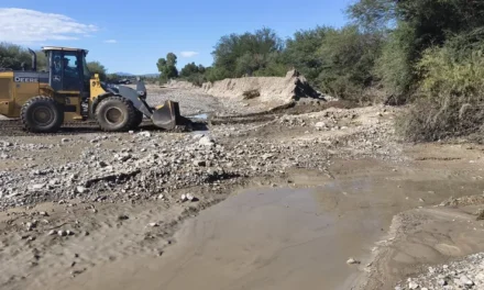 Las crecientes golpearon fuerte y obligaron a un megaoperativo de Hidráulica en toda la provincia