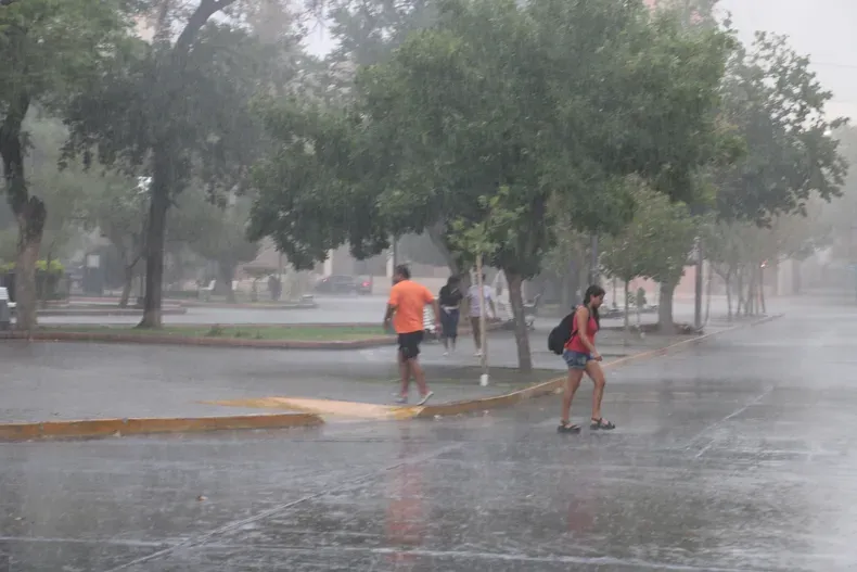 Tormentas fuertes y posible granizo: Rige alerta para este jueves