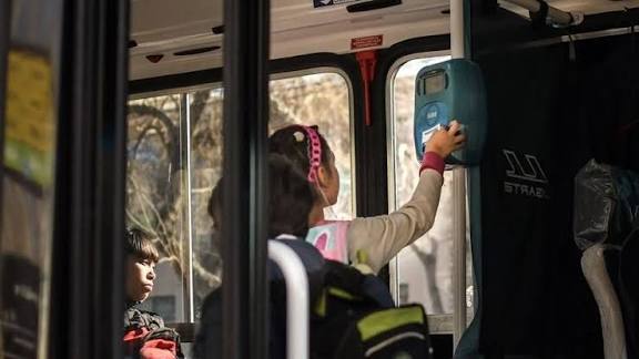 Arranca el beneficio, pero con nuevas condiciones: Así funcionará el boleto gratuito