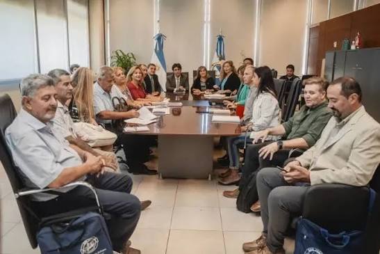 El Gobierno ofreció 10% de aumento a los docentes y la negociación pasó a cuarto intermedio