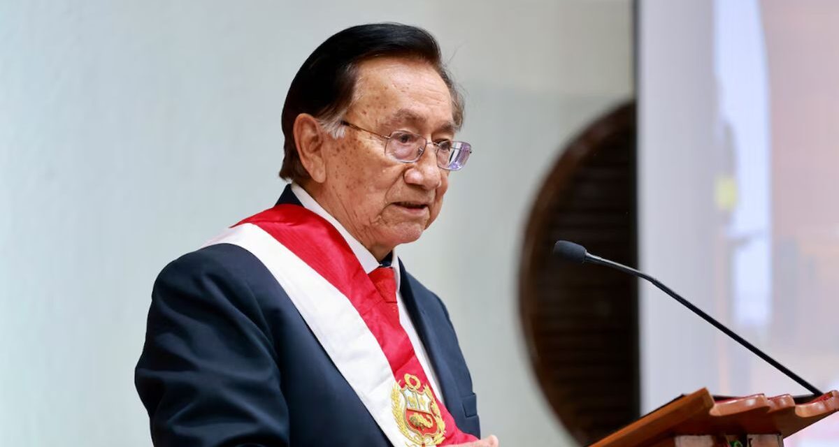 El congresista José María Balcázar fue elegido como presidente interino tras la salida de José Jeri