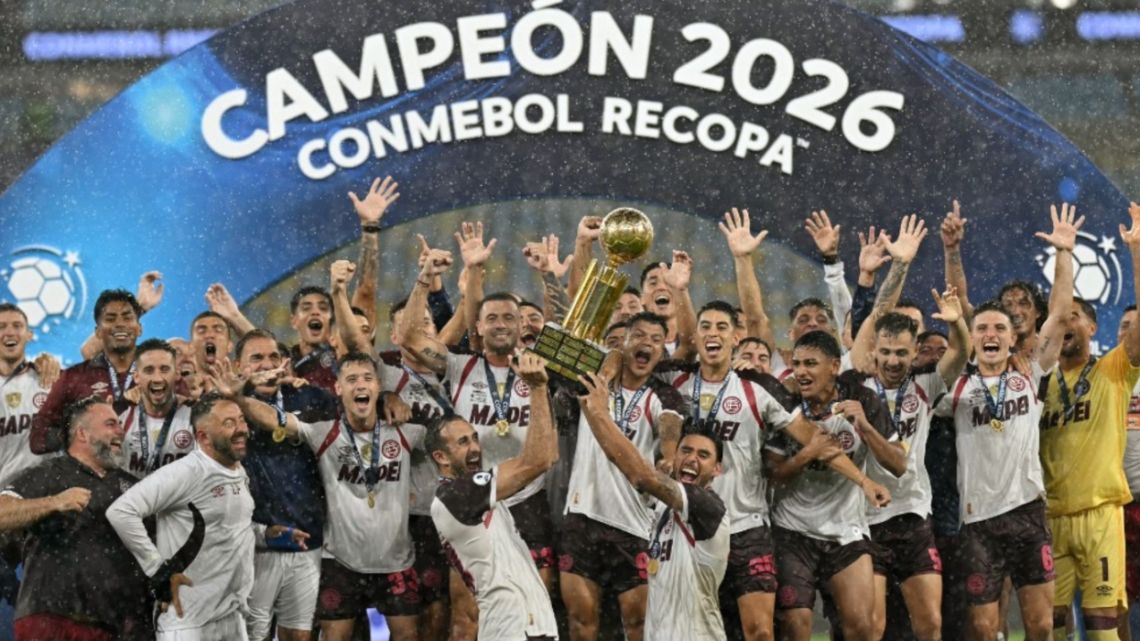 Lanús le ganó con épica la Recopa Sudamericana a Flamengo