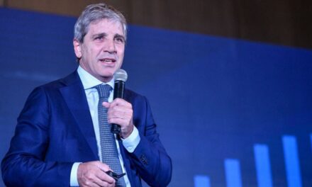 Luis Caputo reveló cuál es la casa de ropa importada en la que se viste