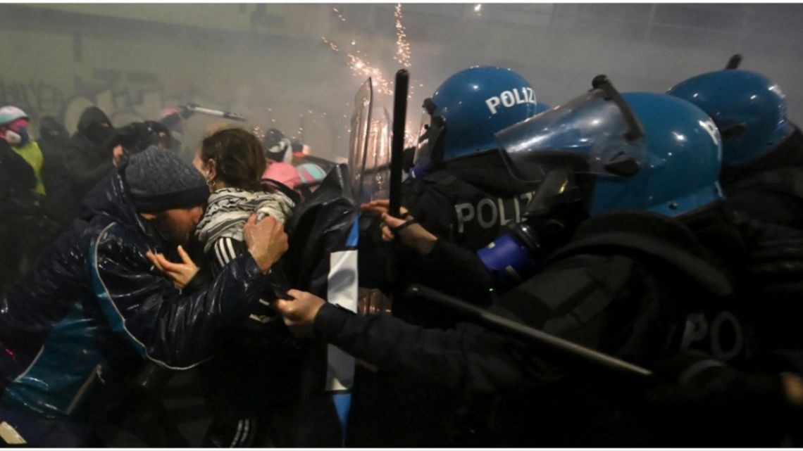 Milán arde contra los Juegos Olímpicos de Invierno: disturbios, enfrentamientos y protestas masivas