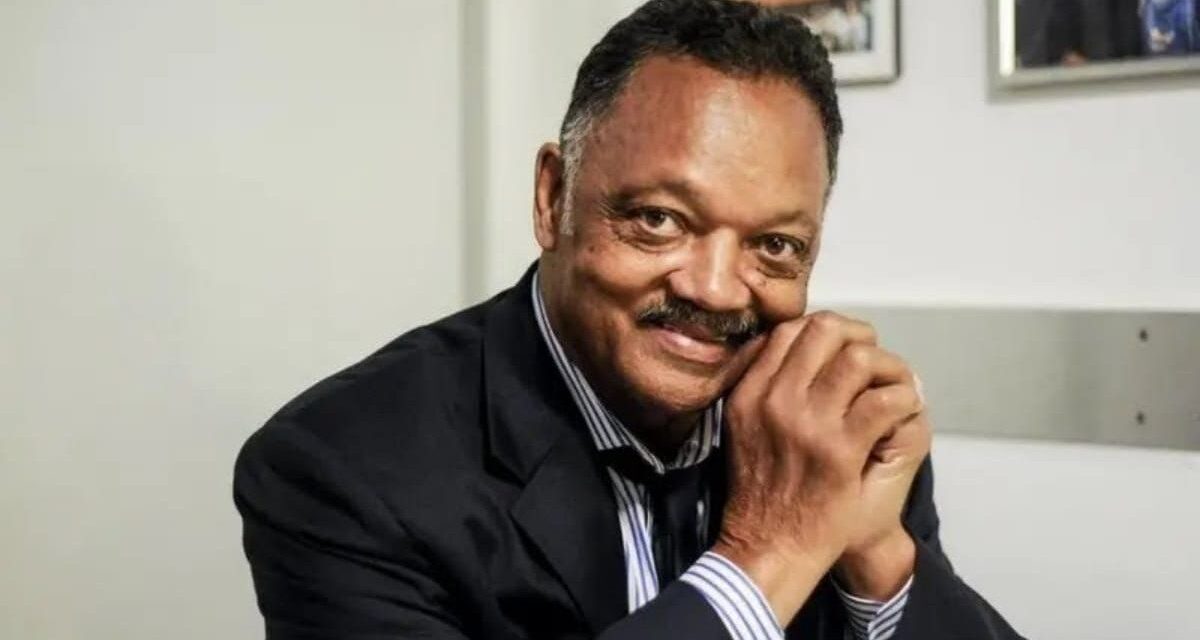 Murió el reverendo Jesse Jackson, defensor de los derechos civiles en EEUU y compañero de Martin Luther King