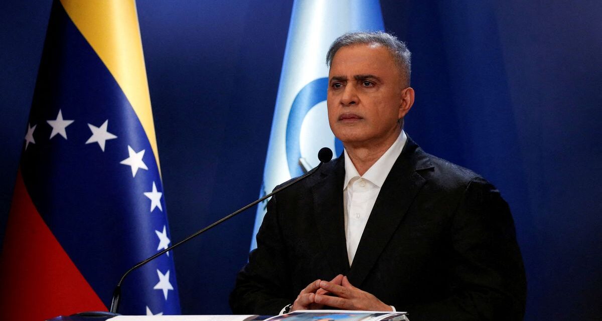 Renunció Tarek William Saab, uno de los funcionarios más cercanos a Nicolás Maduro