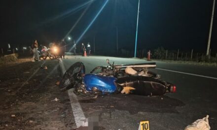 Las Chacritas: Un motociclista embistió por detrás a dos mujeres
