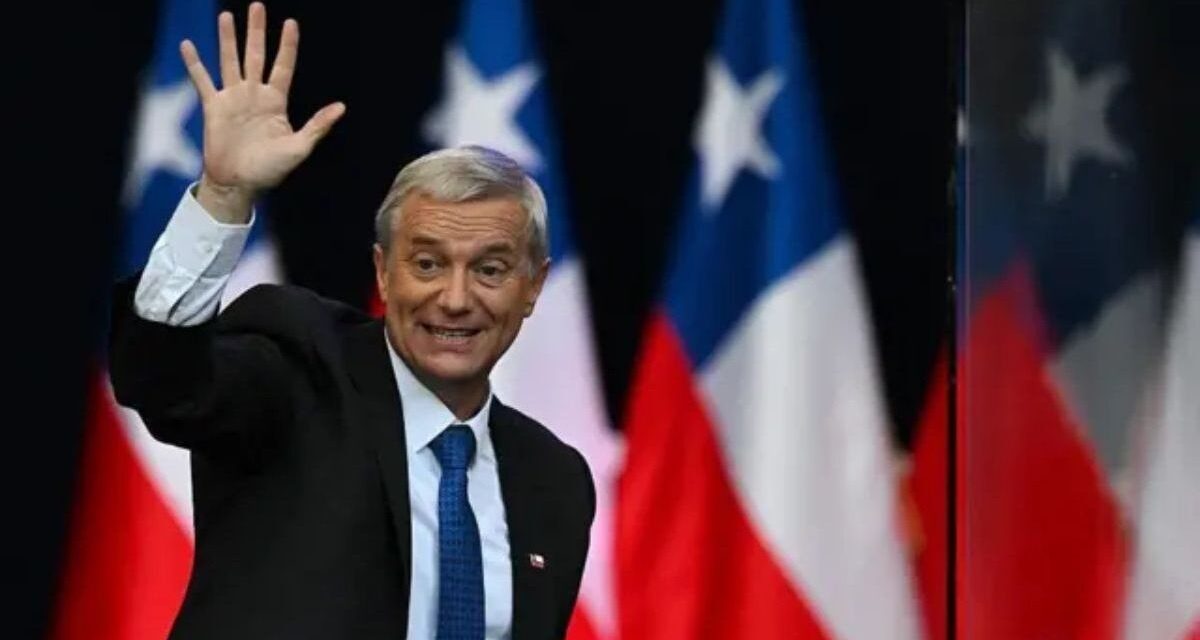 José Antonio Kast frenó un plan de Gabriel Boric y dejó sin regularizar a miles de migrantes