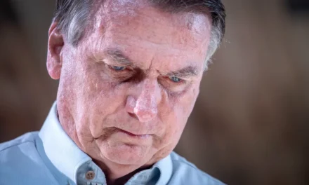 Jair Bolsonaro habría violado las condiciones de su arresto domiciliario