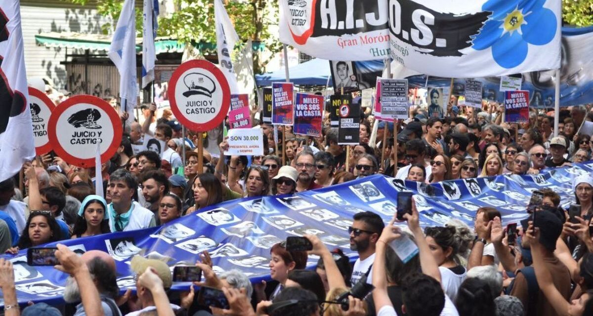 Se intenta reﬂotar un guión conocido
