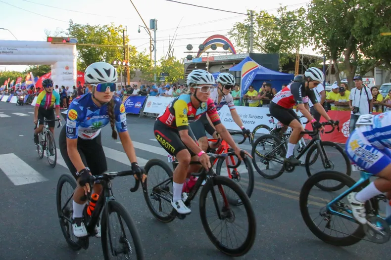 San Juan define a la reina del pelotón: La vuelta a San Juan damas se cierra en la Circunvalación