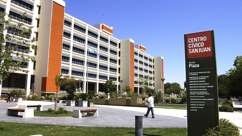 Sin atención en la administración pública el 1º de abril por el Día del Empleado Público
