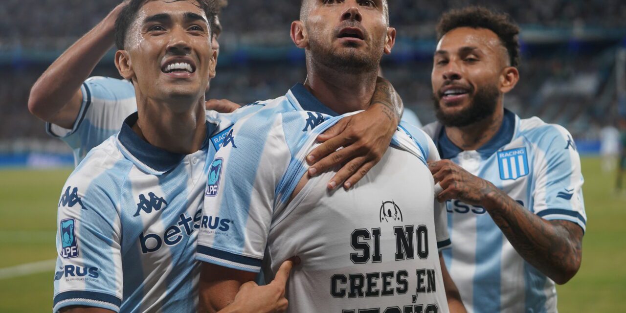 Volvió de su lesión en tiempo récord y metió un doblete para la victoria de Racing