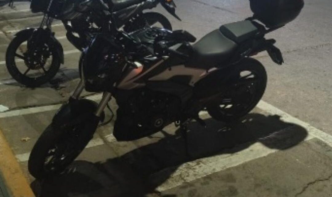 Dejó su moto de $6 millones en pleno centro y cuando volvió ya no estaba