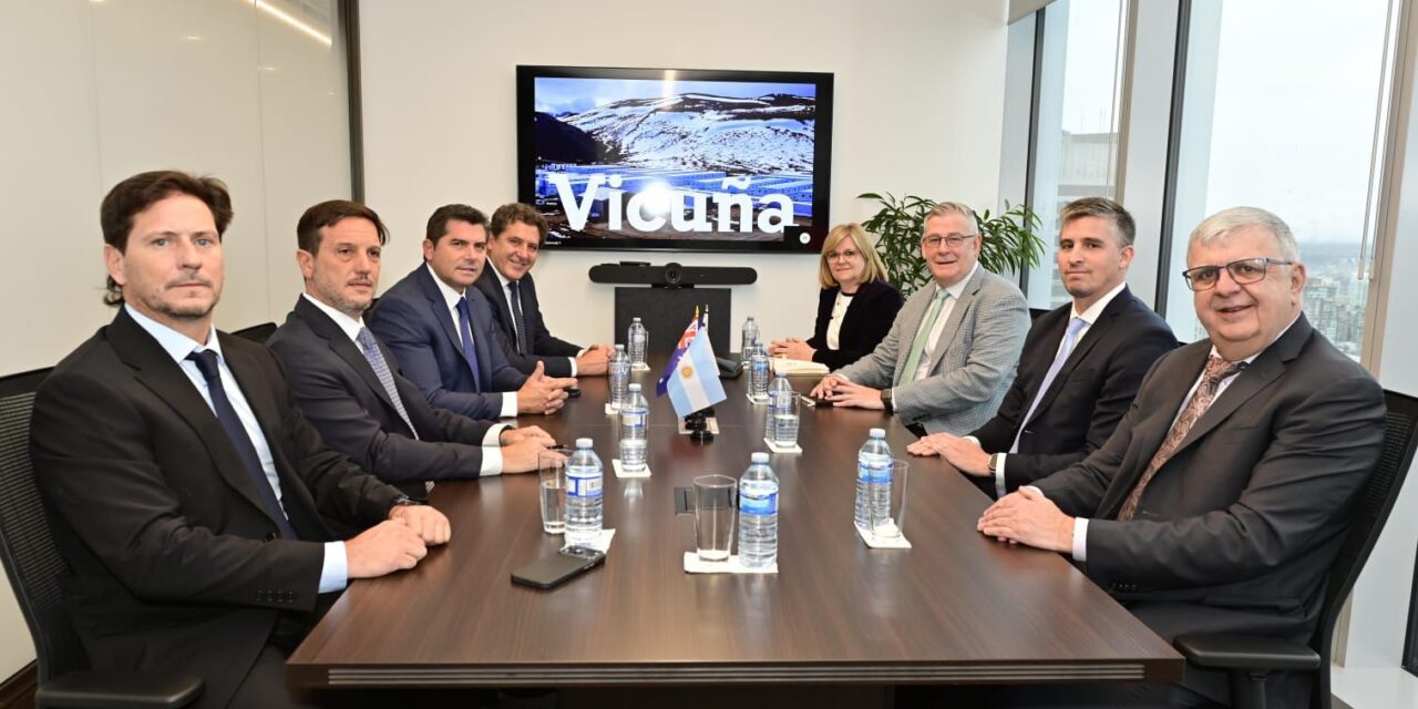 Orrego negocia en Canadá un acuerdo estratégico para impulsar el proyecto Vicuña