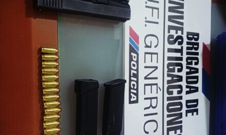 Amenazas con armas: allanaron una ferretería en 25 de Mayo y secuestraron pistolas, un fusil y municiones