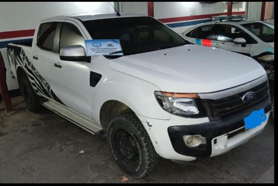Una Ranger “trucha” y una moto robada: dos golpes policiales contra el mercado ilegal de vehículos