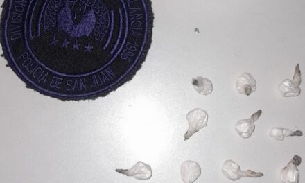 La frenaron por una contravención y terminó con droga escondida entre la ropa