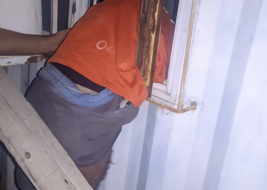 Quiso robar en una cancha de Chimbas, quedó atrapado y terminó internado