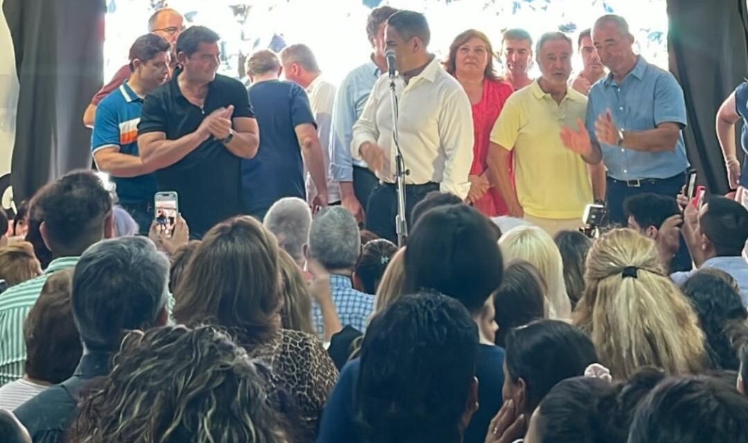 Con la mira en 2027, Orrego empieza a jugar fuerte en el tablero político