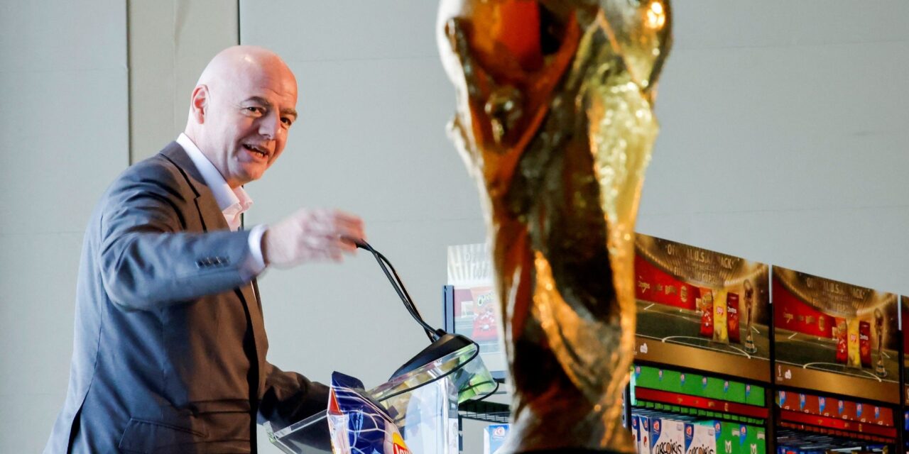 Hinchas europeos denunciaron a la FIFA por precios «exhorbitantes» y falta de transparencia en la venta