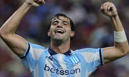 En Racing preocupa el malestar de Santiago Sosa, que le reclama a Diego Milito una mejora de su contrato