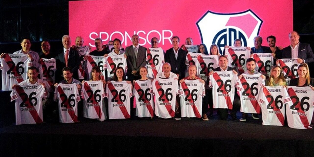 Viajó a Paraguay por el sorteo de la Copa Sudamericana