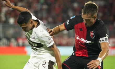 La polémica decisión del árbitro Lobo Medina que privó a la «Lepra» de su primer triunfo en el Apertura 2026