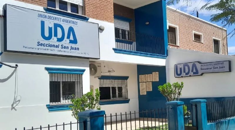 UDA rechazó la propuesta del Gobierno de llevar el salario mínimo docente a $650.000 y advierte con medidas de fuerza