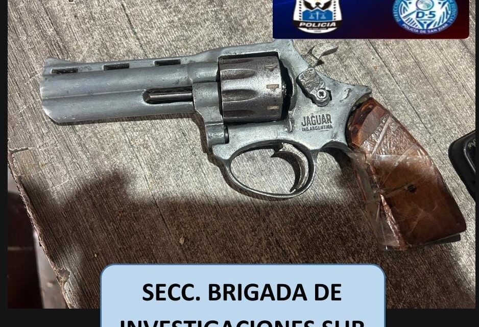 Le pidieron un viaje y terminaron apuntándole con un arma