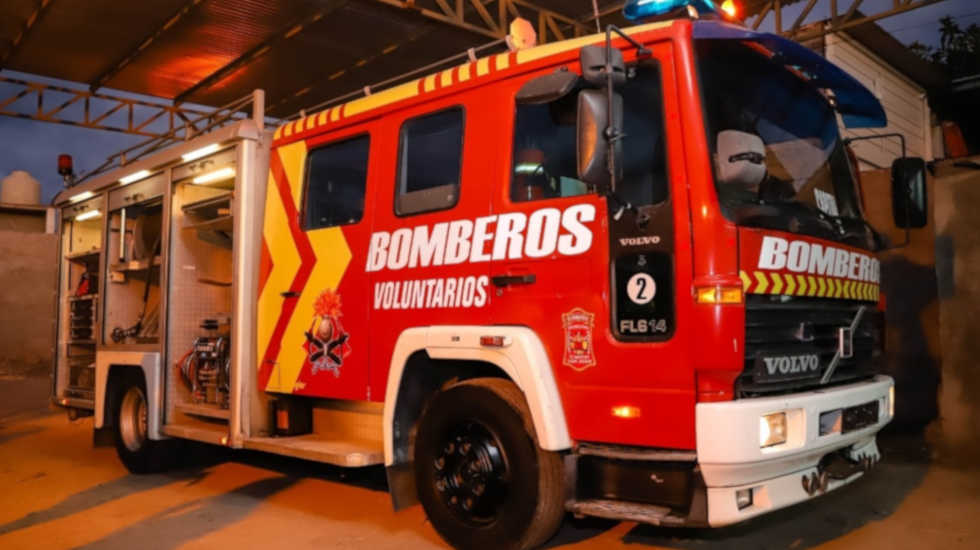 Chimbas: Voraz incendio en la planta de trasbordo puso en alerta a bomberos y vecinos