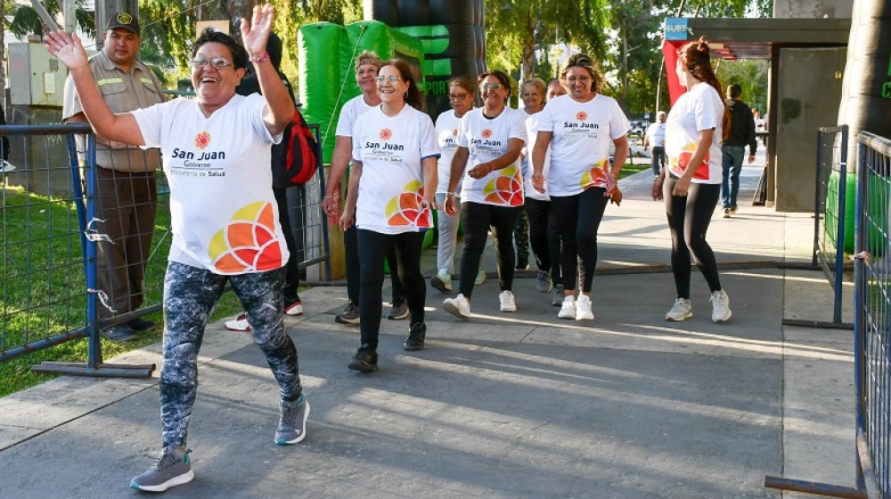 Caminata de concientización por el Día Mundial de Prevención del Cáncer de Cuello Uterino