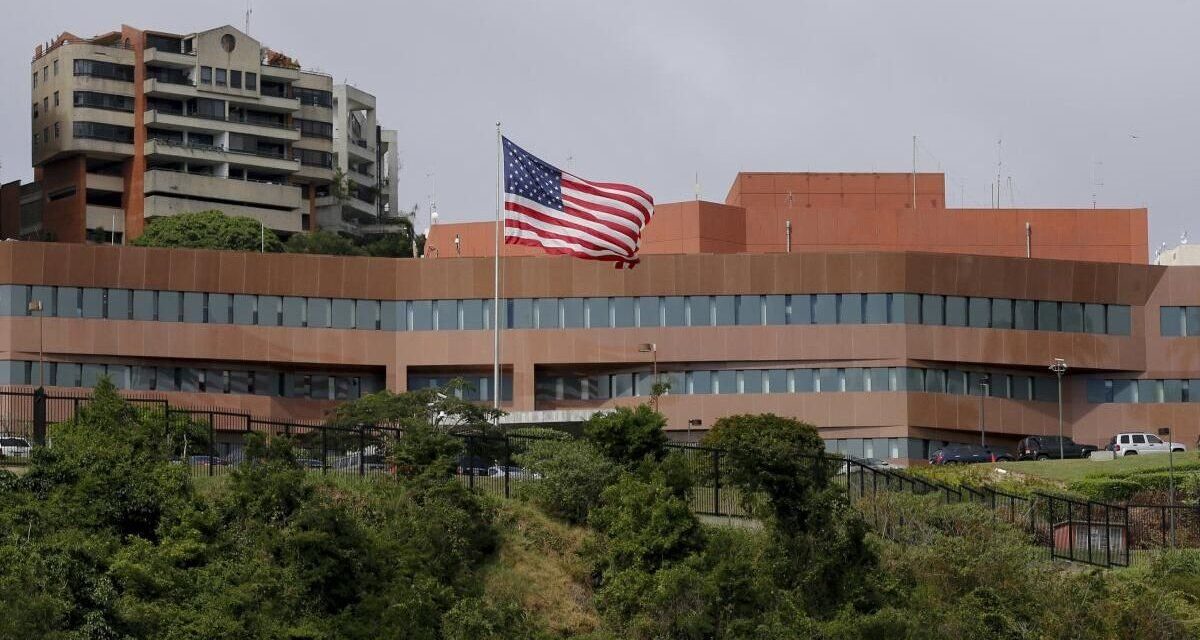 EEUU reabre su embajada en Caracas tras siete años y relanza su relación con Venezuela