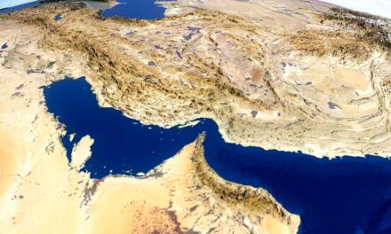 Irán cierra el Estrecho de Ormuz y amenaza con disparar a los barcos que intenten cruzarlo